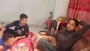 two Beta ne girl ko jor jor se choda two boyfriend one girl very hurd fucked indian xxx porn videos